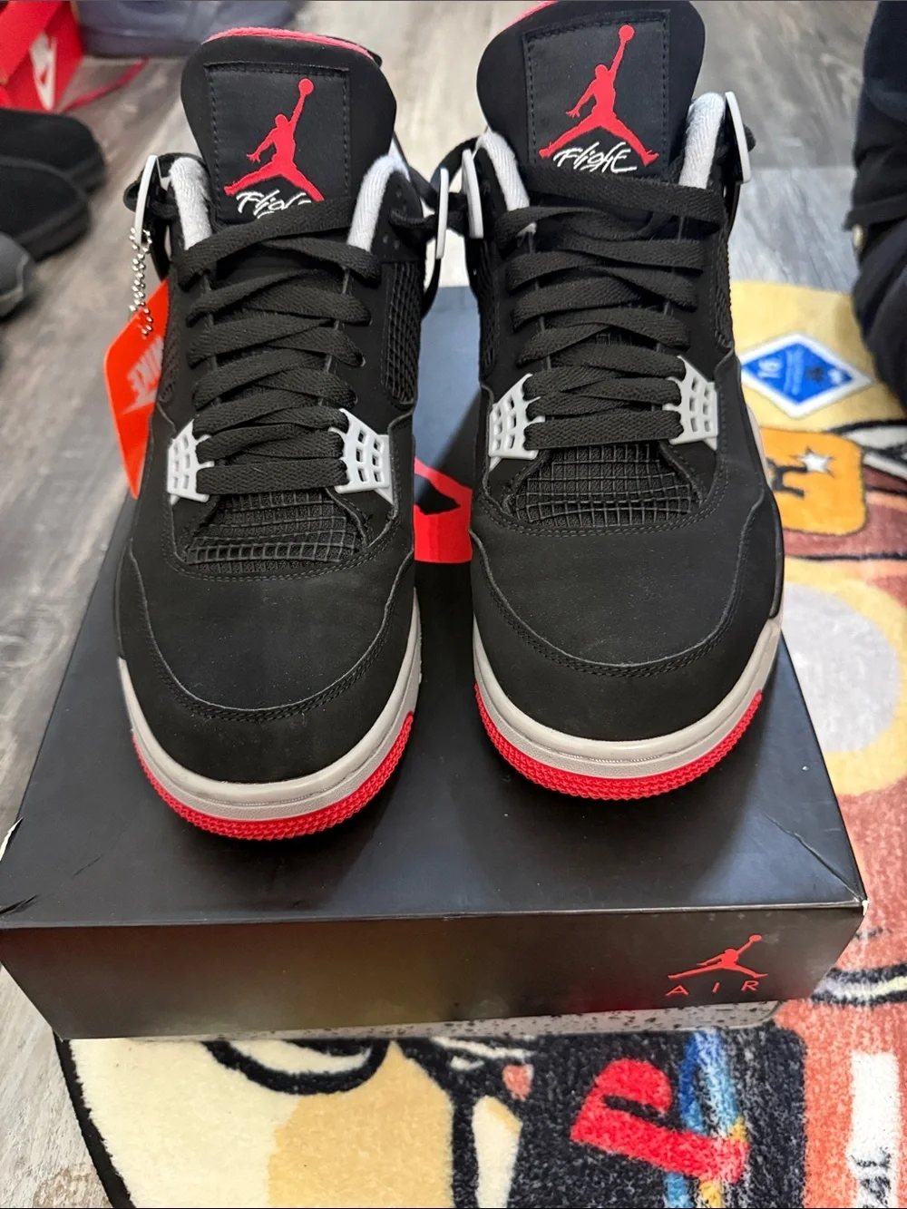 AIR JORDAN 4 BRED RETRO